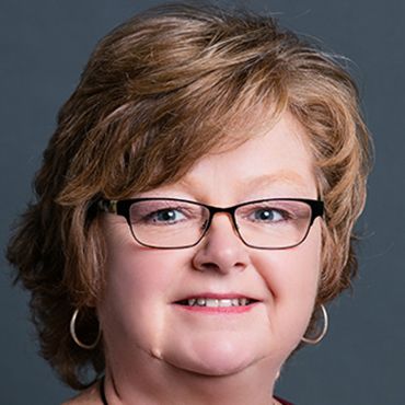 Angie Lagerquist headshot