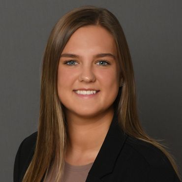 Maddy Morgan headshot